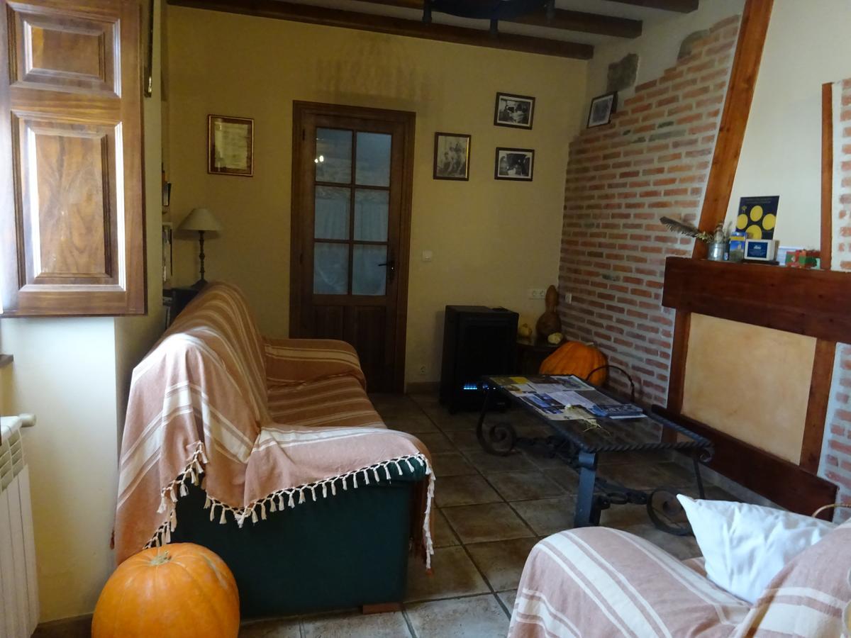 Отель Mesa Del Conde San Felices de los Gallegos Экстерьер фото