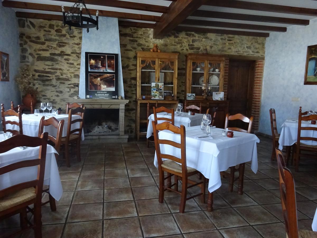 Отель Mesa Del Conde San Felices de los Gallegos Экстерьер фото